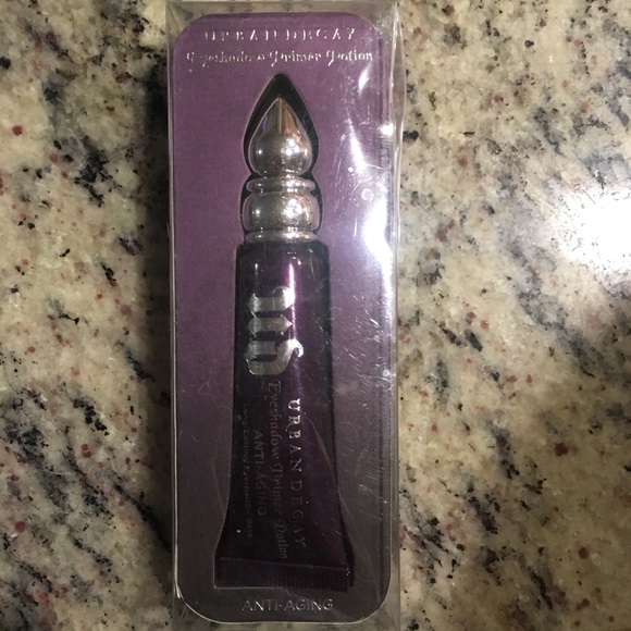 Urban Decay Other - Anti-Aging Eyeshadow Primer